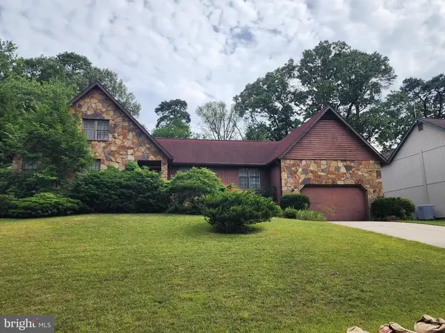 1377 Teaberry Ln E, Severn