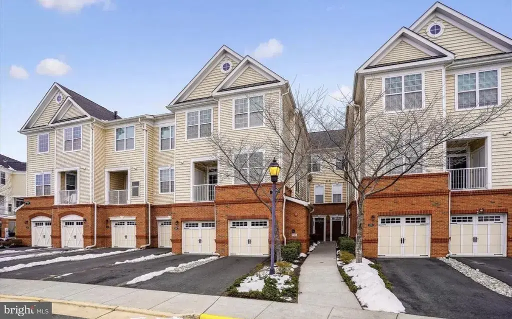 23255 Milltown Knoll Sq #111, ASHBURN