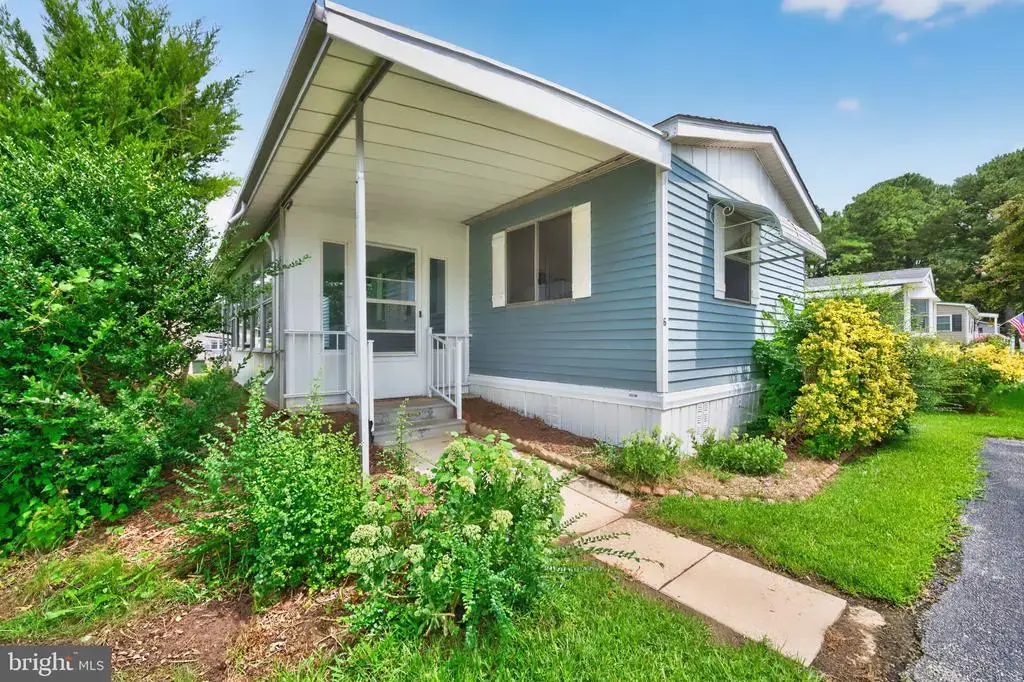 6 Albion Ct, EASTON
