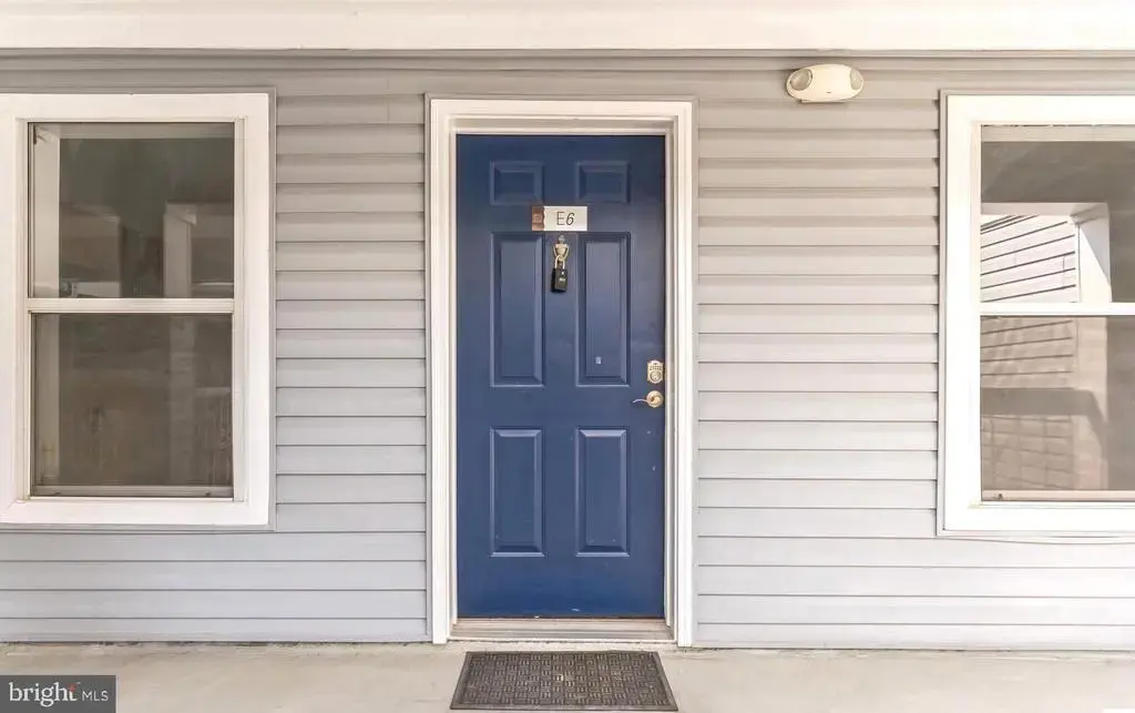 3179 Summit Square Dr #2-e6, OAKTON