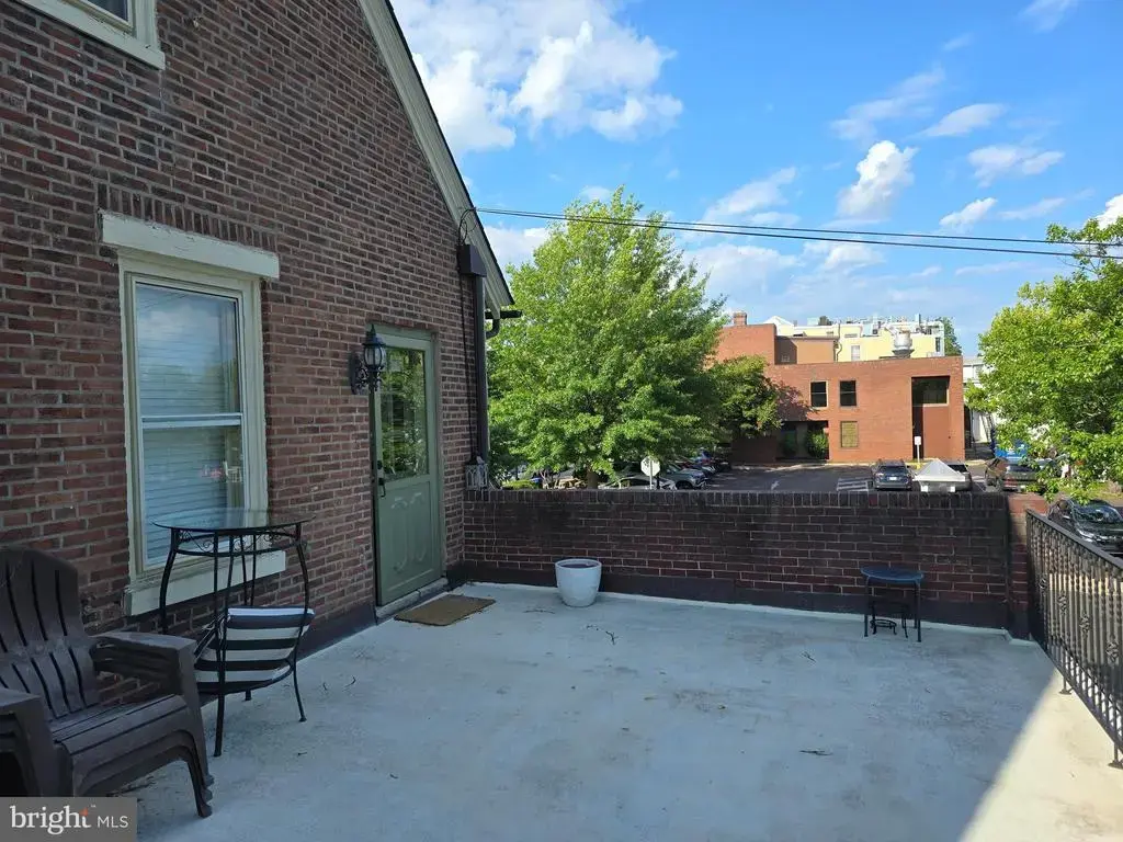 54 W State St #2, DOYLESTOWN