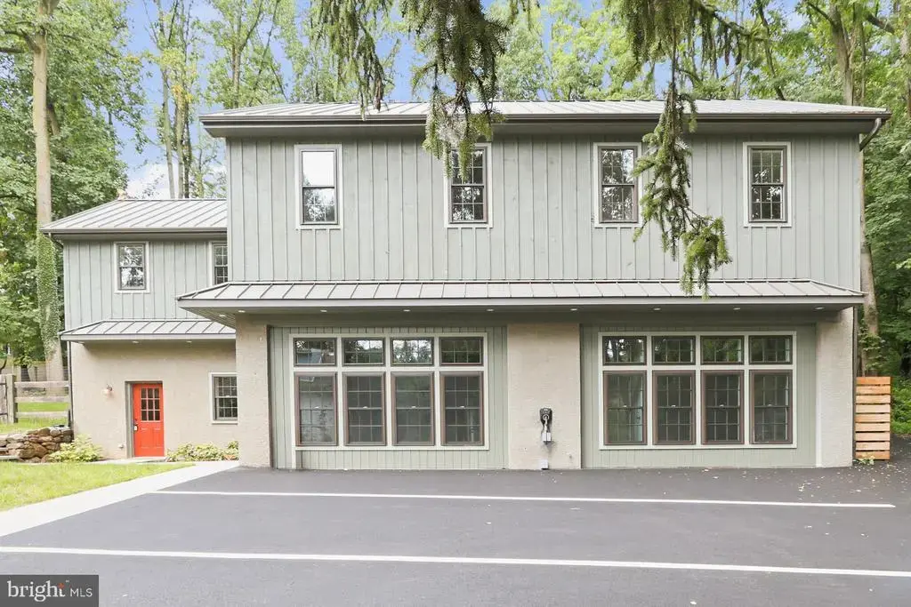 5567 Pennell Rd, MEDIA
