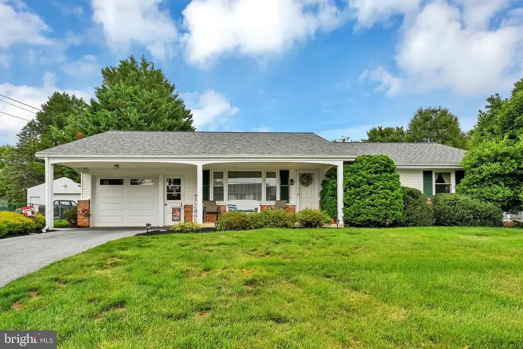 3455 Coronet Ave, LANCASTER