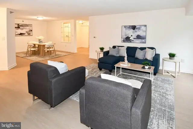 14809 Pennfield Cir #415, Silver Spring