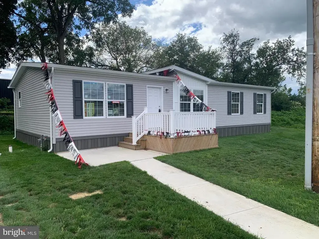 30 W Willow St, PALMYRA