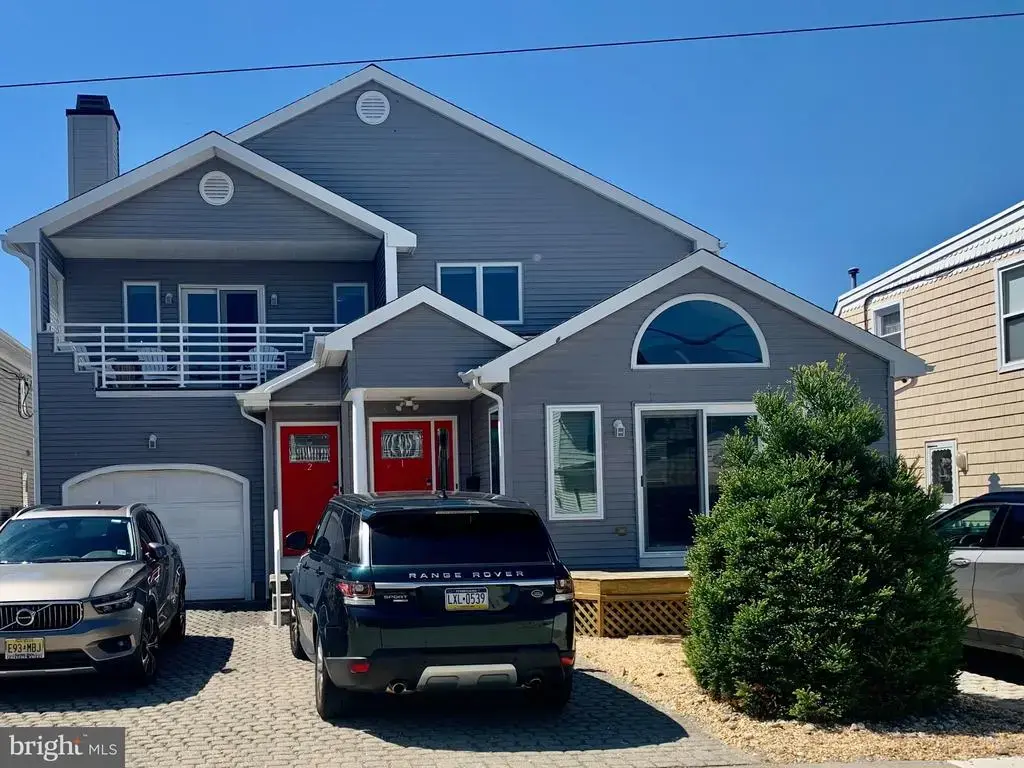218 2nd St N #2nd Floor, BRIGANTINE