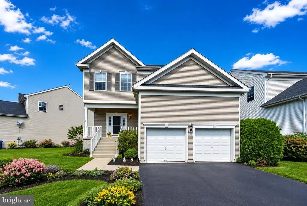 64 Fountayne Ln, LAWRENCE TOWNSHIP
