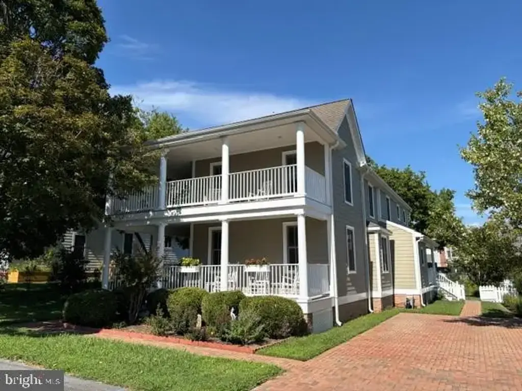 104 Stewart Ave, OXFORD