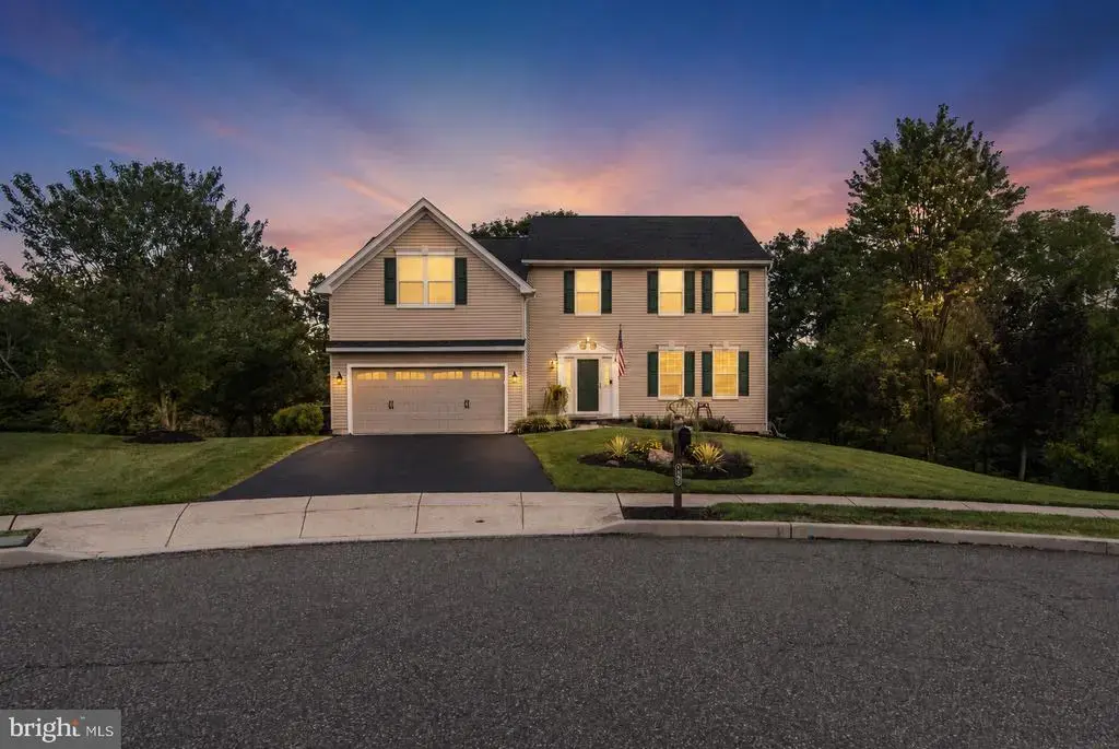 1102 Autumnview Ln, POTTSTOWN