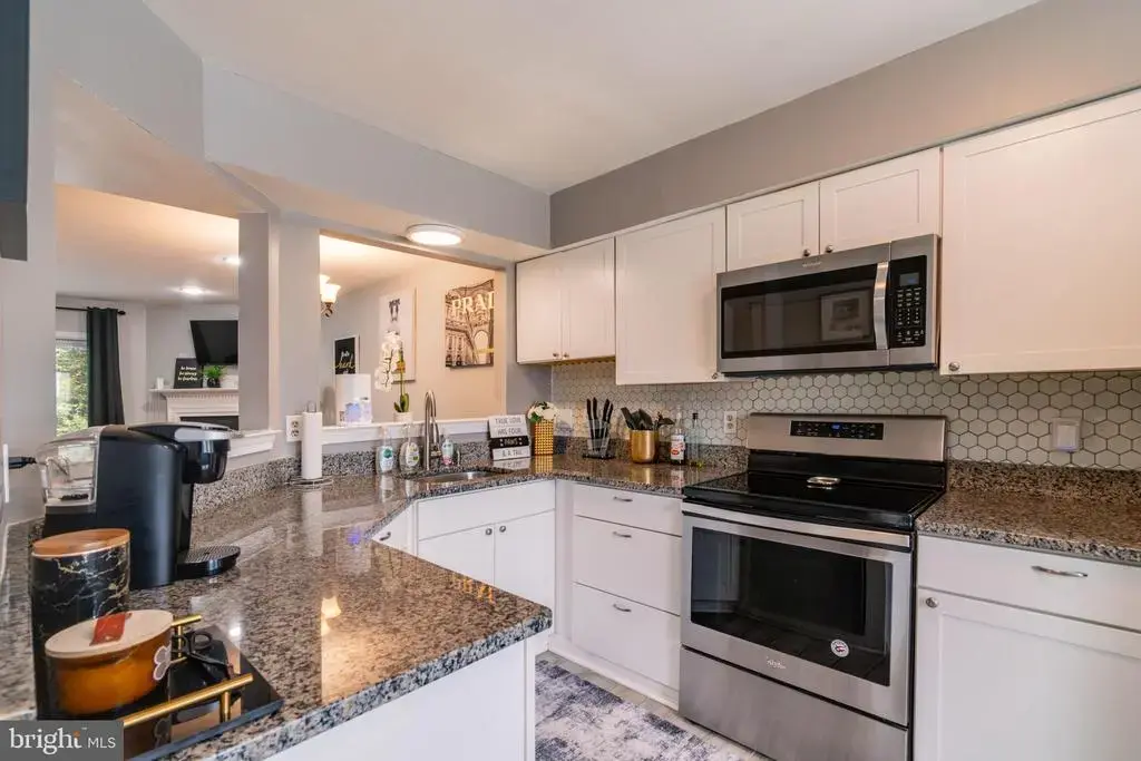 15390 Gunsmith Ter, WOODBRIDGE