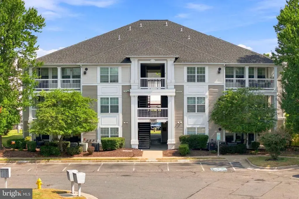 8103 Lacy Dr #301, MANASSAS