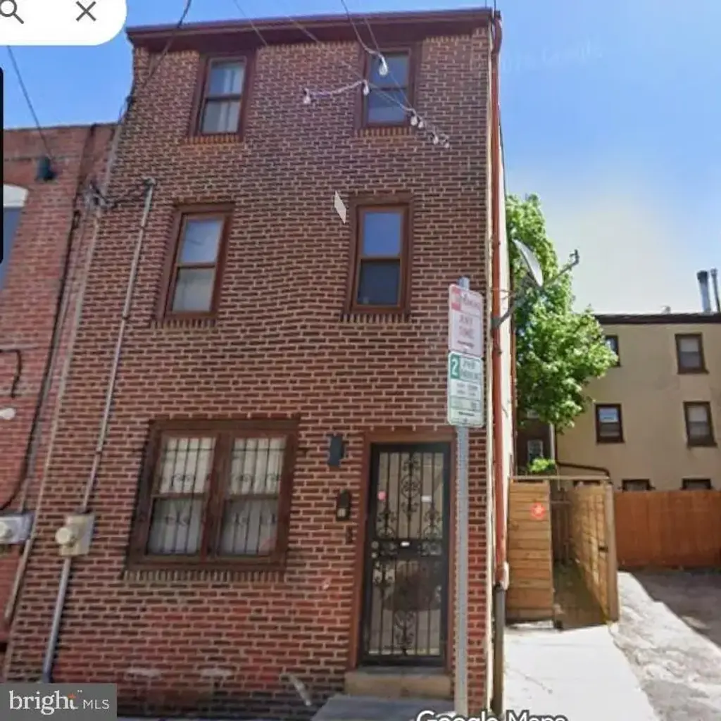 1043 N Leithgow St, PHILADELPHIA
