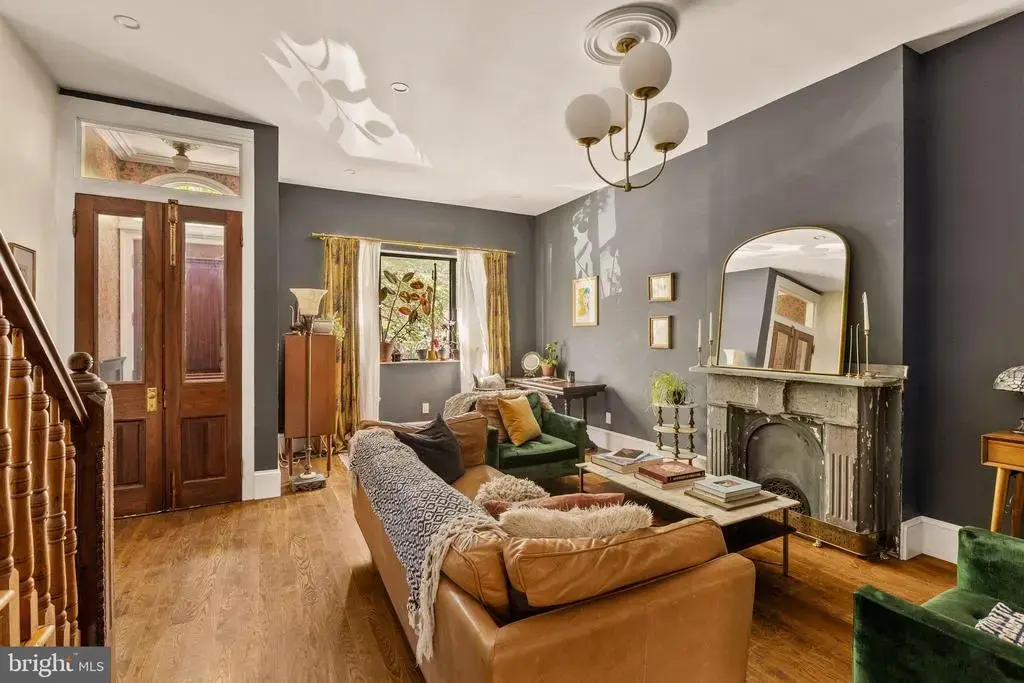 1321 S 6th St, PHILADELPHIA