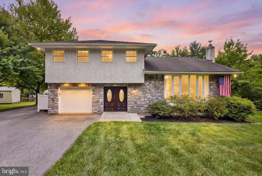 168 Mansion Rd, NEWTOWN SQUARE