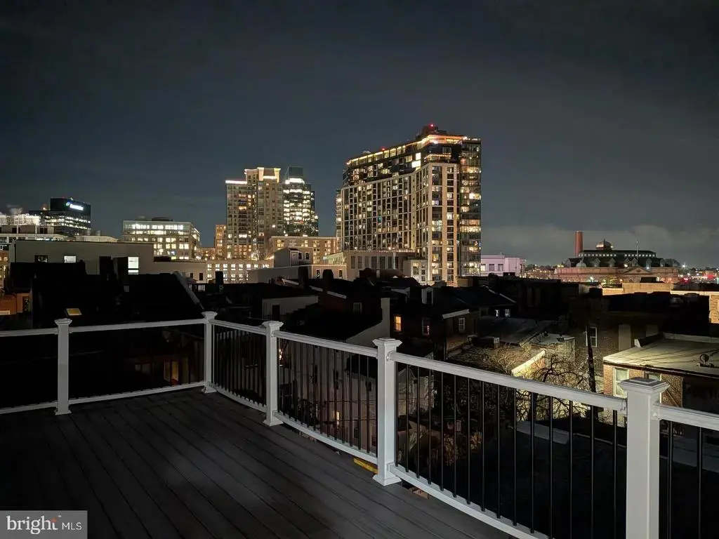 919 Stiles St, BALTIMORE