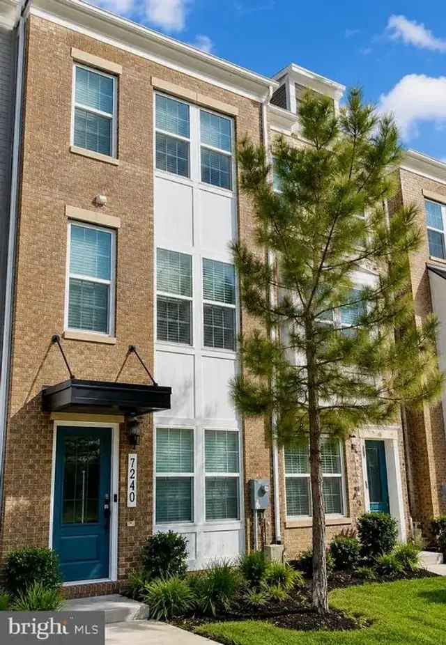 7240 Clagett Dr #719, Hyattsville