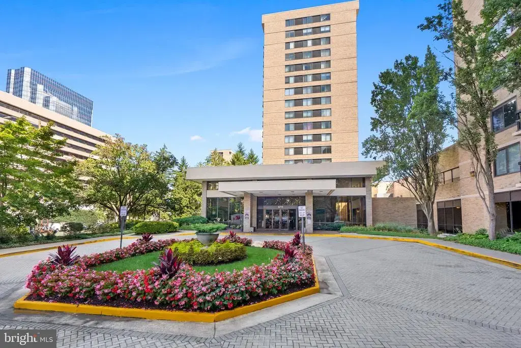 3713 S George Mason Dr #1109, FALLS CHURCH