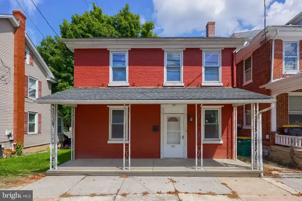 121 W Penn Ave, WERNERSVILLE