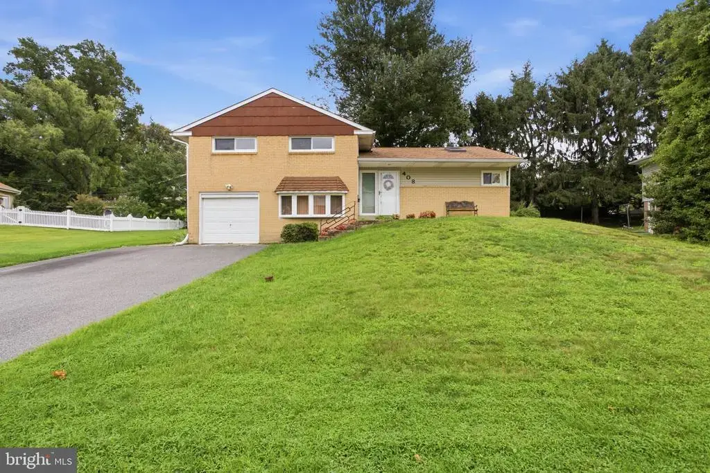 408 Foster Dr, SPRINGFIELD