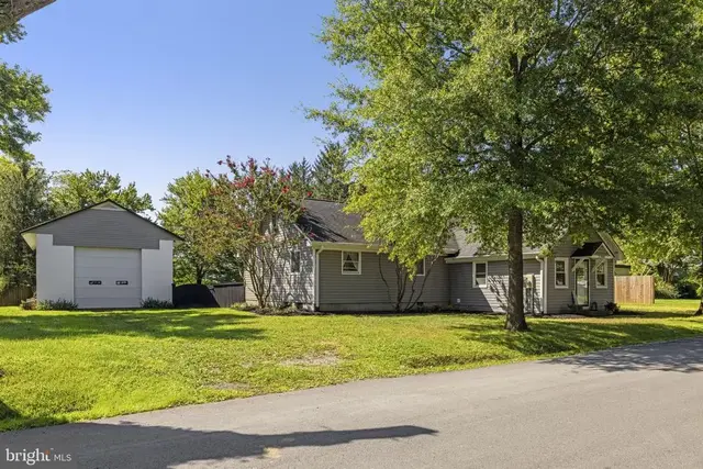21088 Unison Rd, Middleburg
