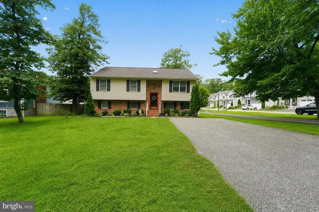 530 Saint Martins Ln, SEVERNA PARK