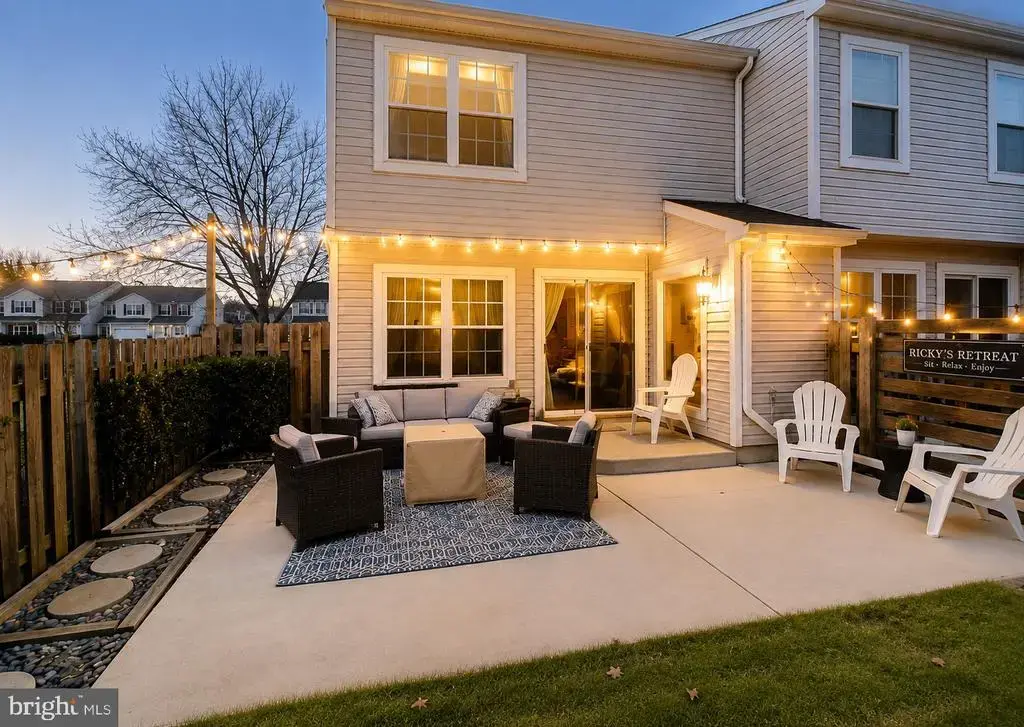 22 Van Horn Pl, SOUTHAMPTON
