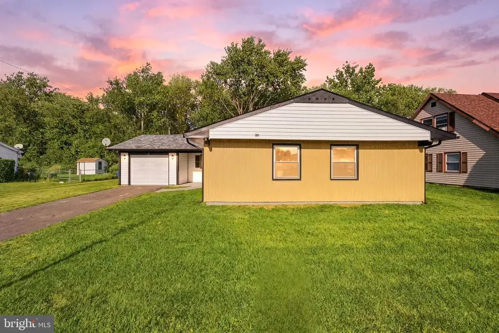 27 Genesee Ln, WILLINGBORO