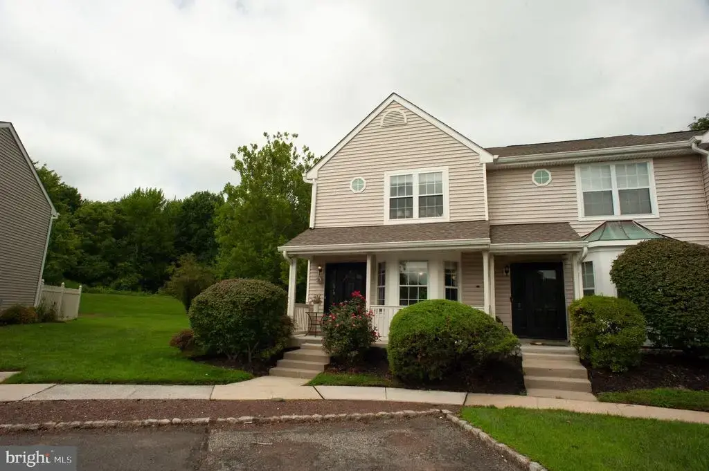 6 Wellington, EAST WINDSOR