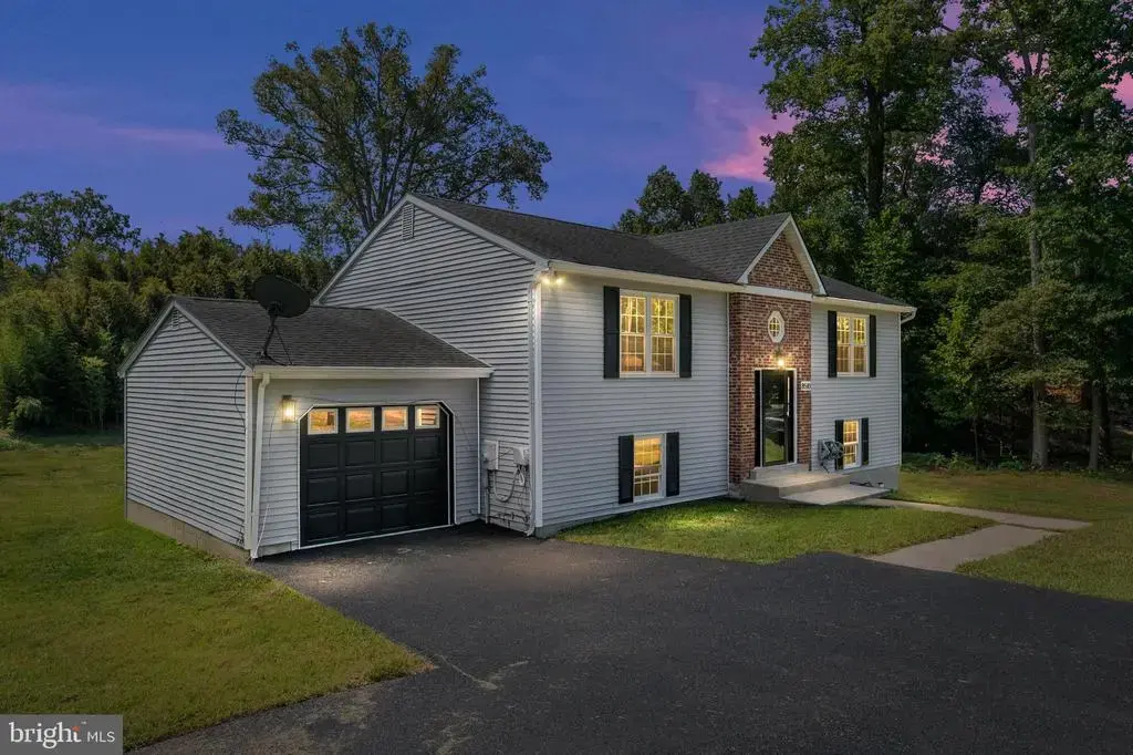 8510 Schultz Rd, CLINTON