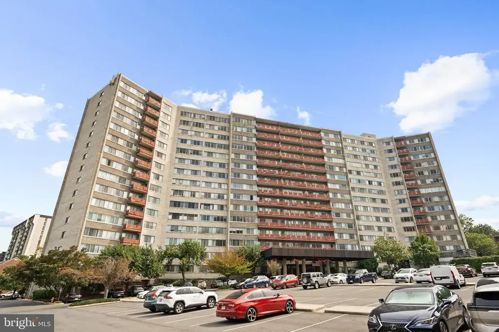 5340 Holmes Run Pkwy #702, ALEXANDRIA