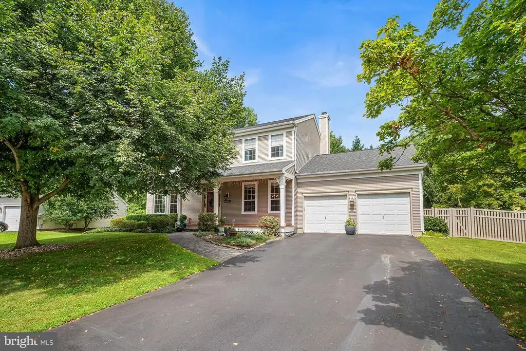39 Chicory Ln, PENNINGTON