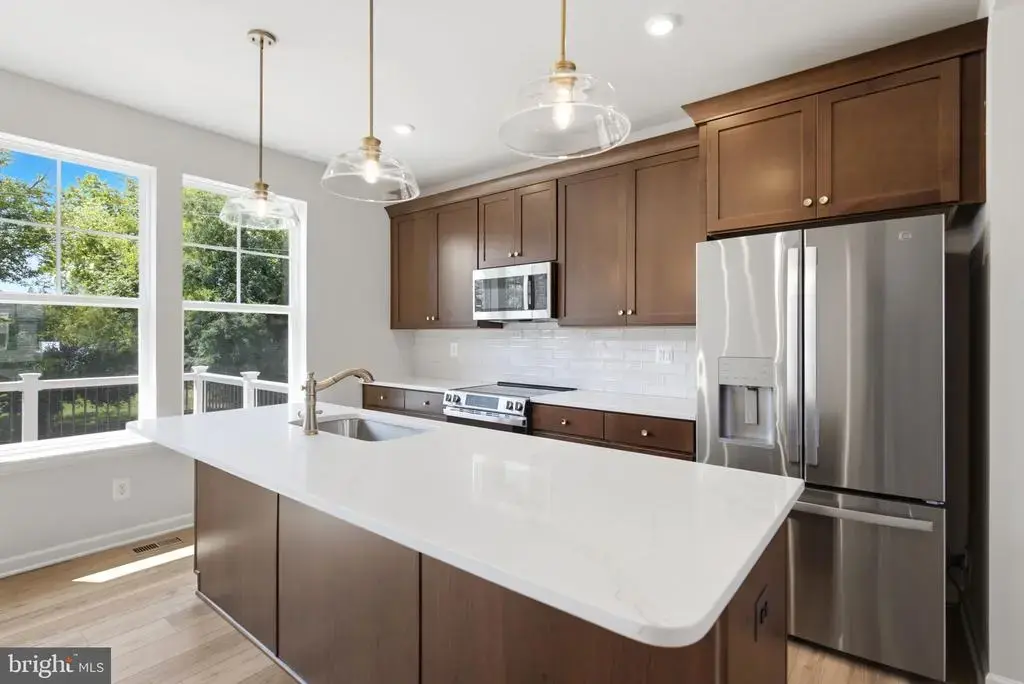 229 Monteith Dr, WINCHESTER