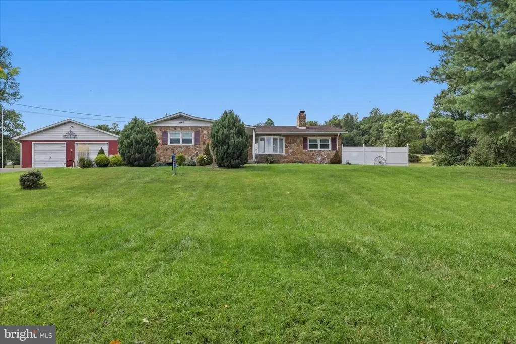 12335 Back Creek Valley Rd, HEDGESVILLE