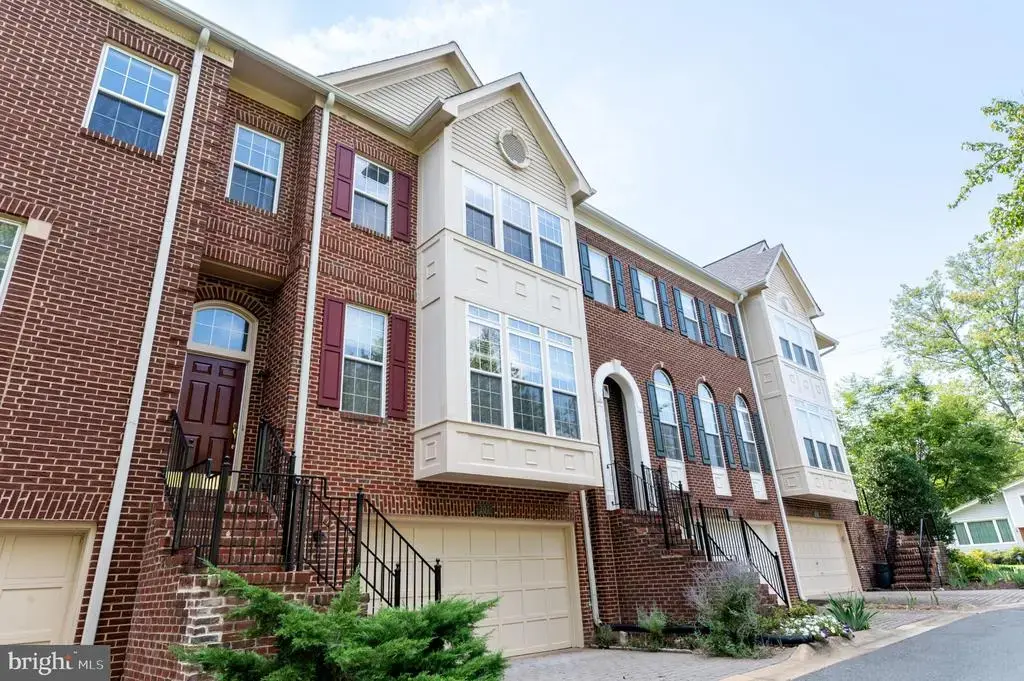 207 Halpine Walk Ct, ROCKVILLE