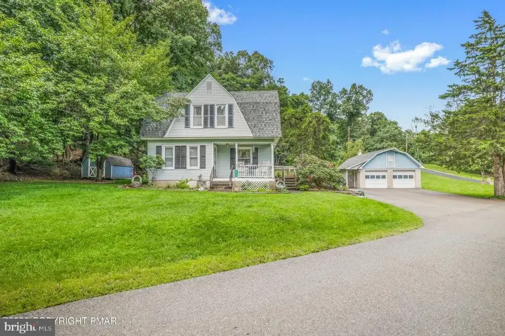 926 Acker Rd, STROUDSBURG