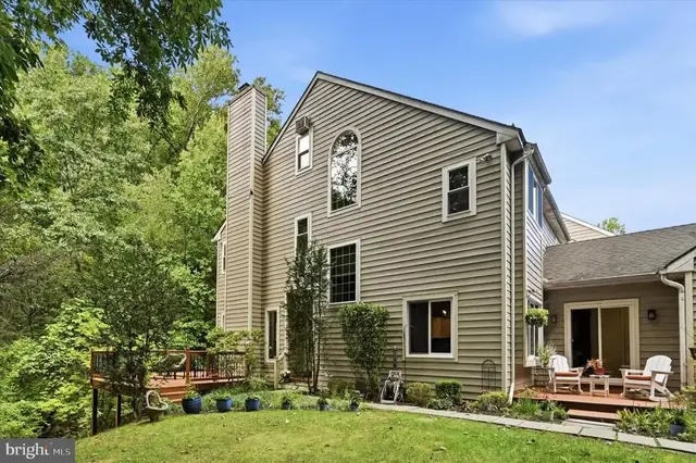 441 Wooded Way, Newtown Square
