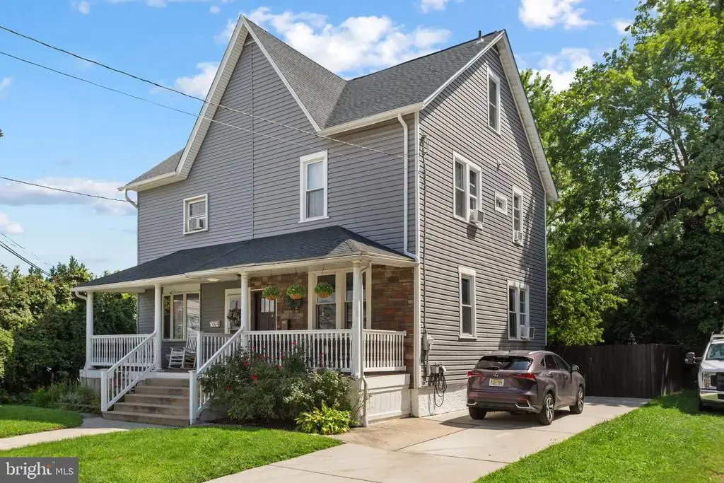 18 W Pine St, AUDUBON