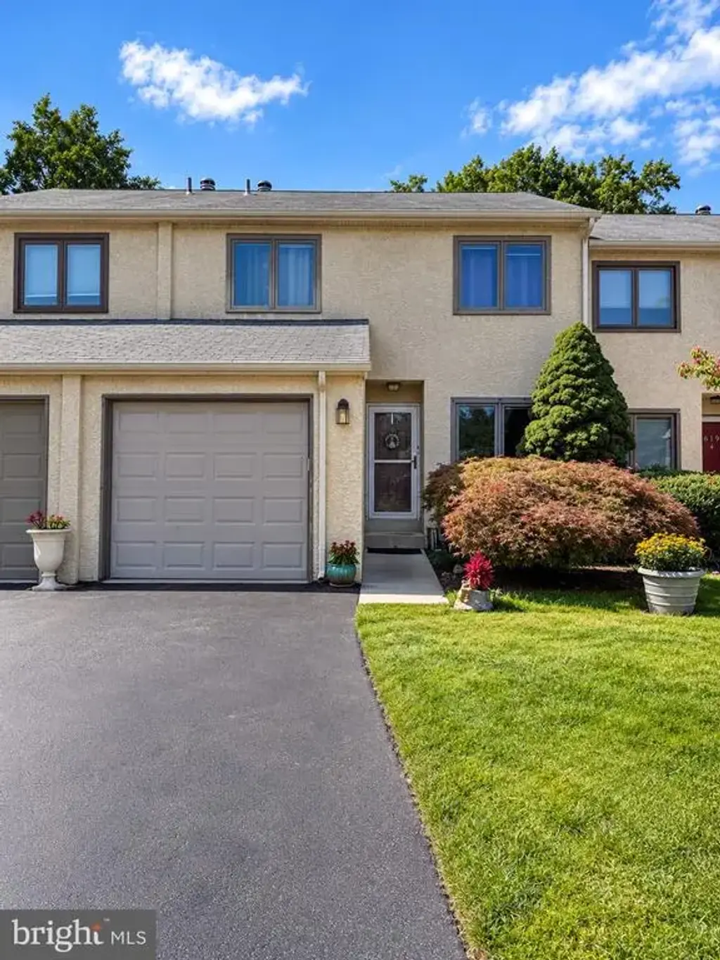 621 Hillcrest Ct, MEDIA
