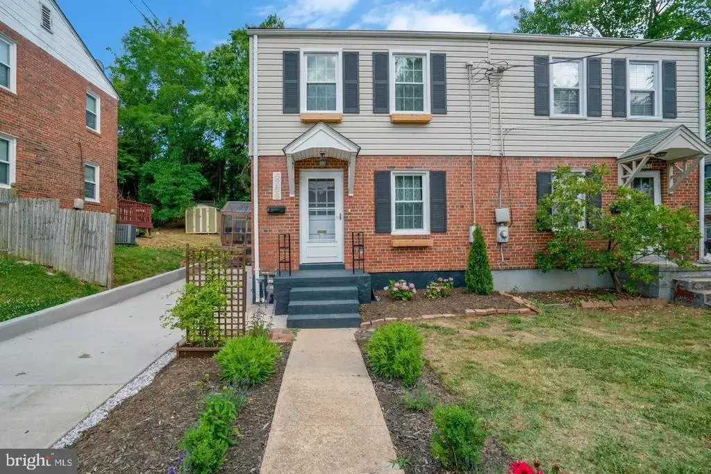 5758 Biscayne Dr, ALEXANDRIA