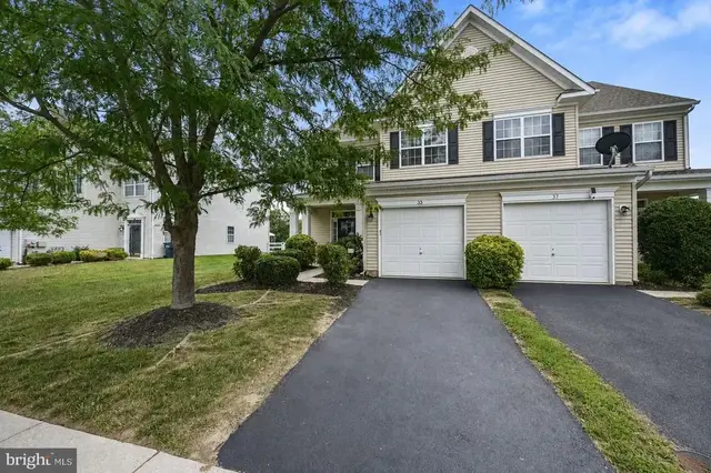 33 Dilworthtown Dr, Smyrna