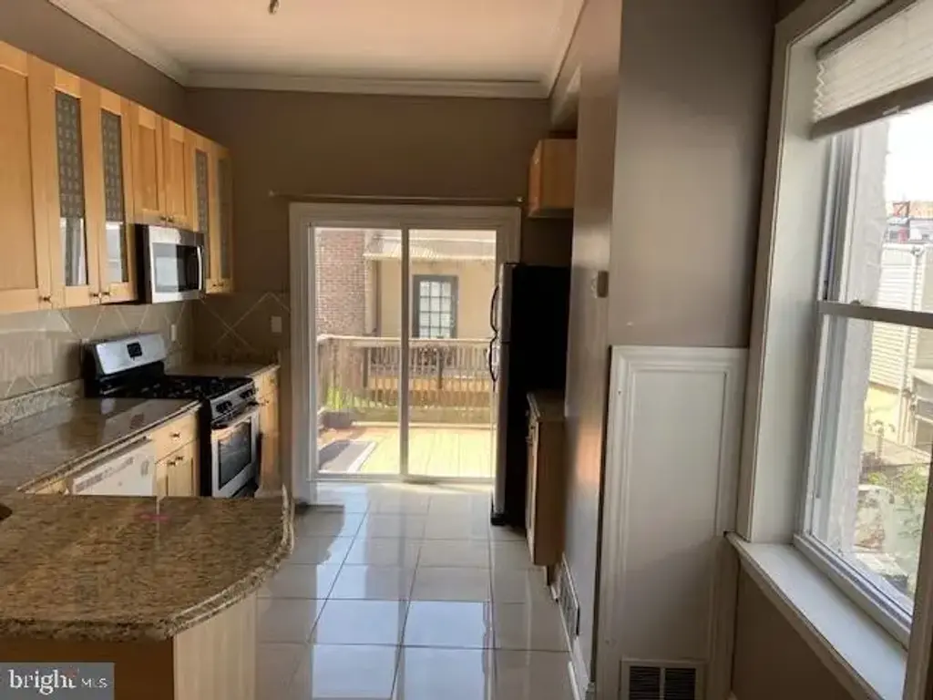 2106 South St #2, PHILADELPHIA