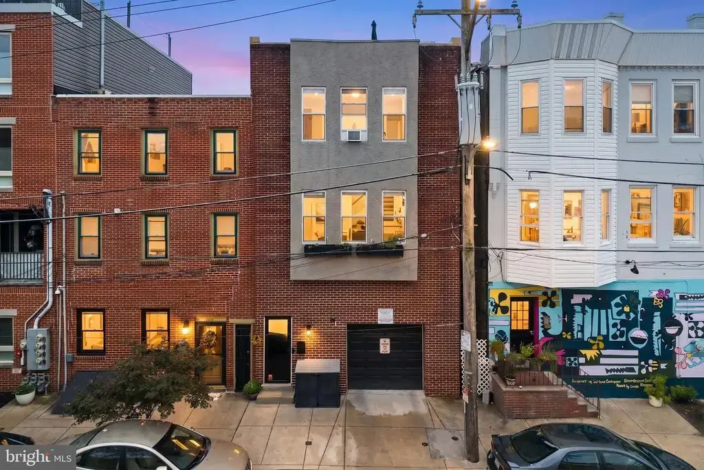 340 Monroe St, PHILADELPHIA