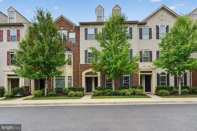 42277 Tackroom Ter, Aldie