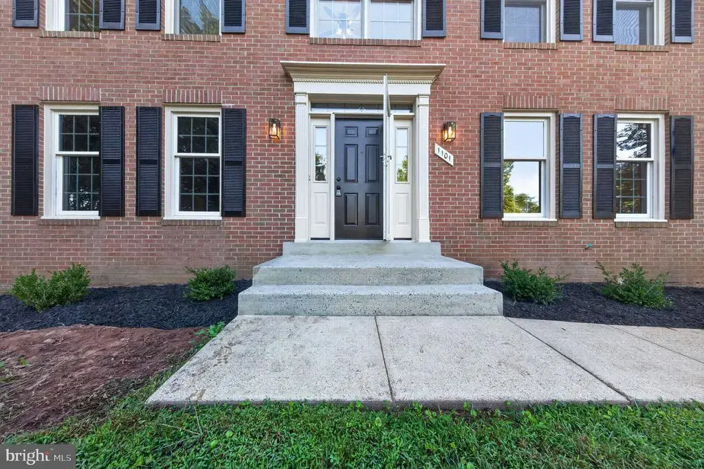 1101 Sugar Maple Ln, HERNDON