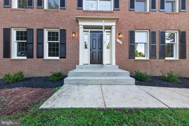 1101 Sugar Maple Ln, Herndon
