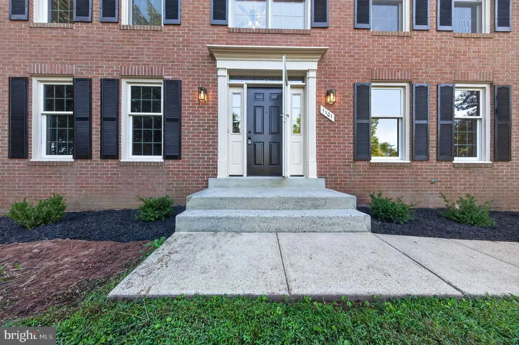1101 Sugar Maple Ln, HERNDON
