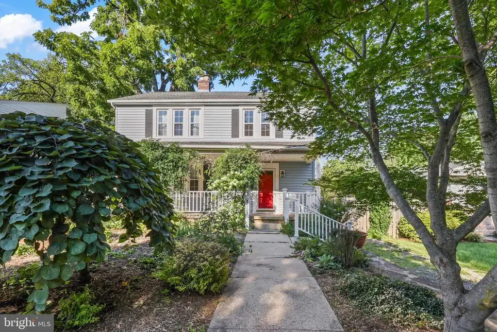 2816 W George Mason Rd, FALLS CHURCH