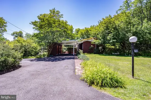 7407 Recard Ln, Alexandria