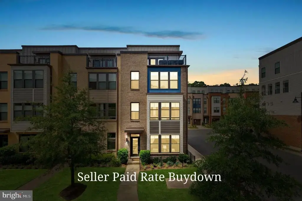 1650 Bandit Loop, RESTON