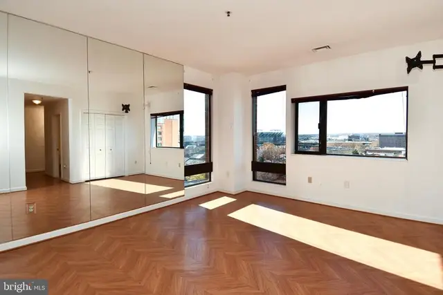 10 E Lee St #809, Baltimore
